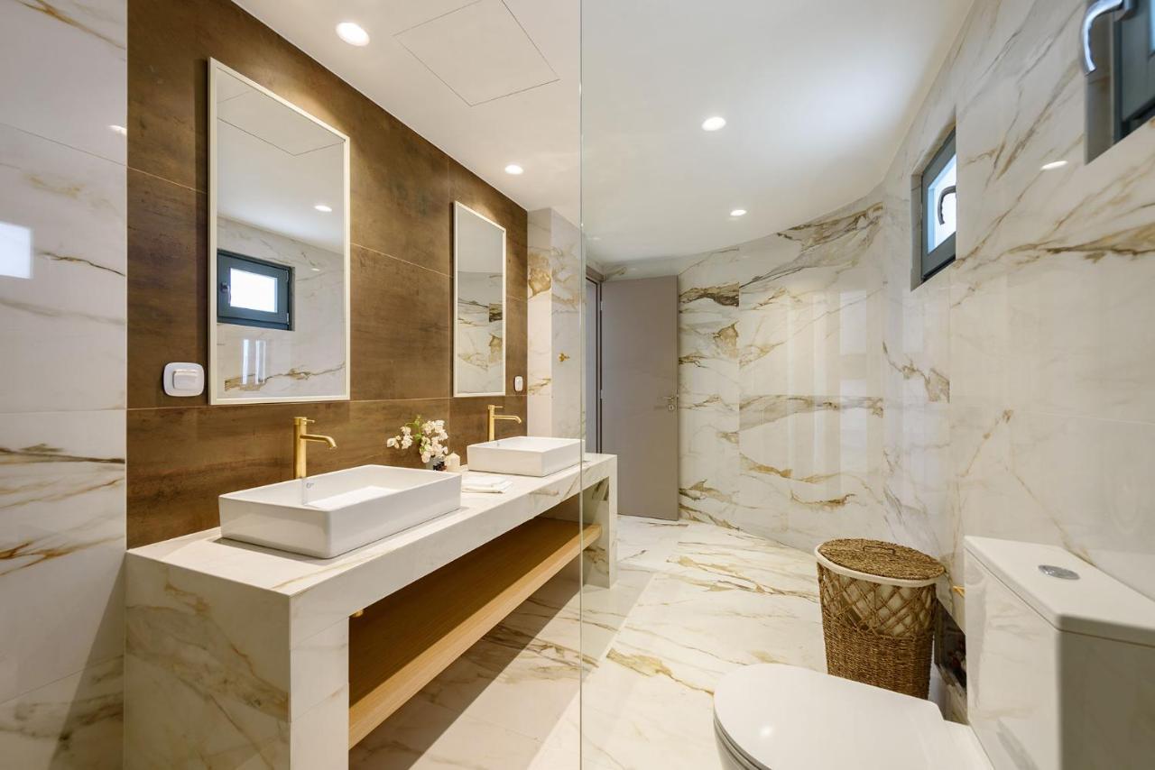 Villa Complex White And Rocks باروس المظهر الخارجي الصورة